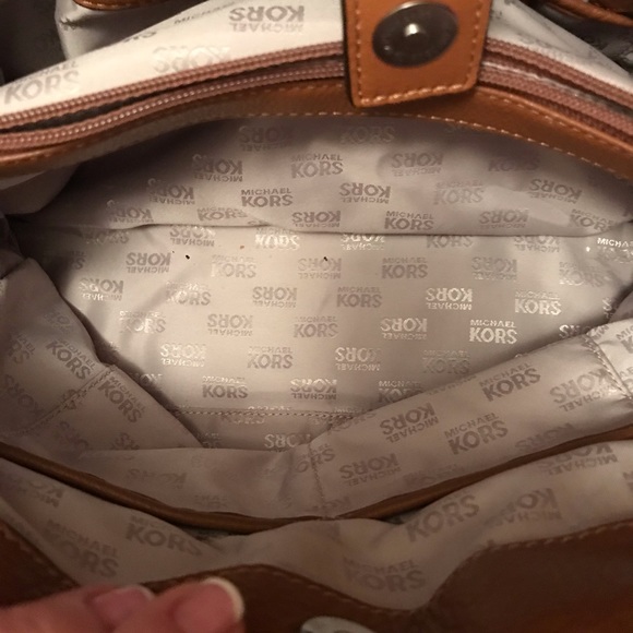 Michael Kors Purse - Picture 3 of 4